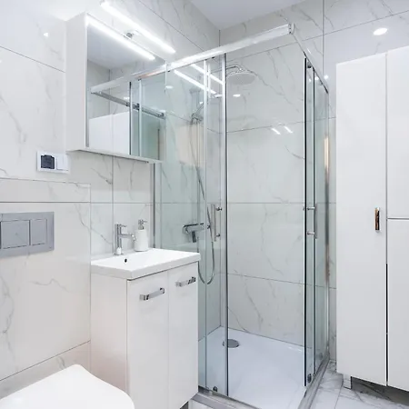 36 Apartment *
